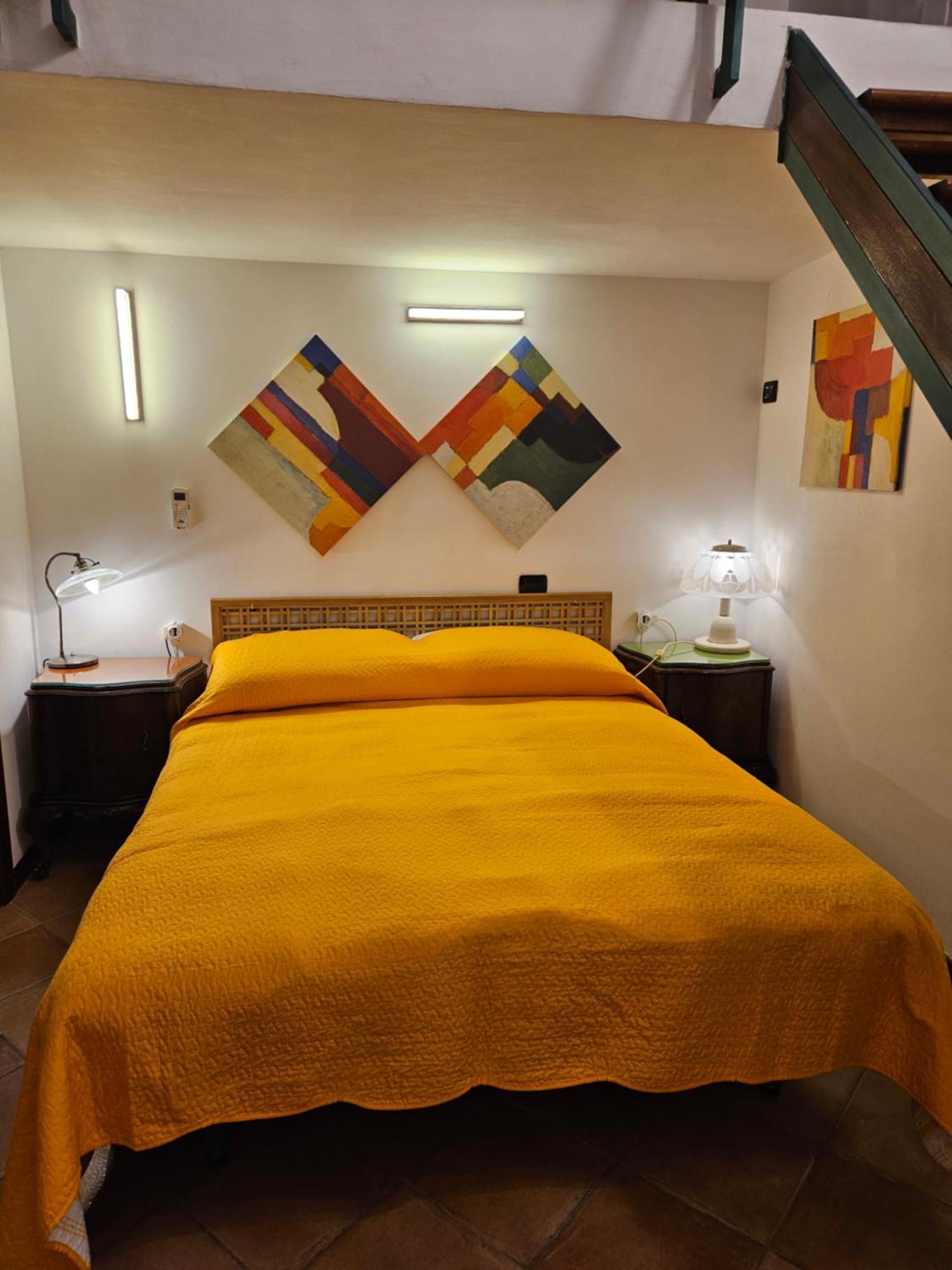 Segreta Catalana Appartement Napels Buitenkant foto